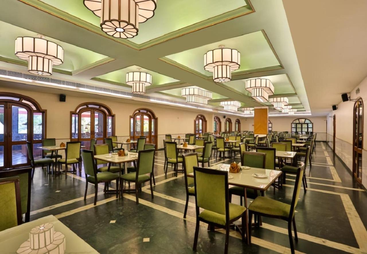 Khanvel Resort Силвасса Экстерьер фото
