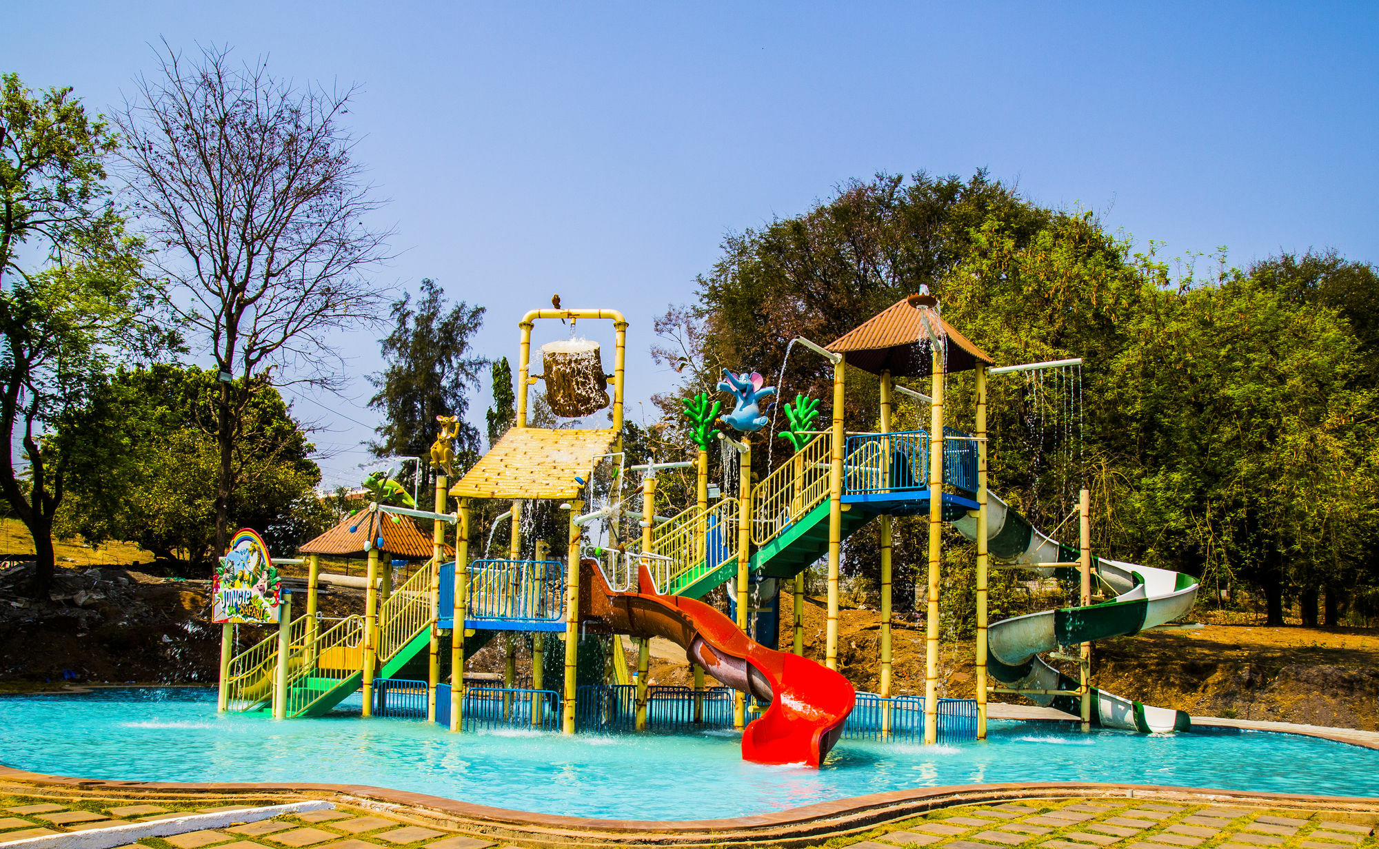 Khanvel Resort Силвасса Экстерьер фото