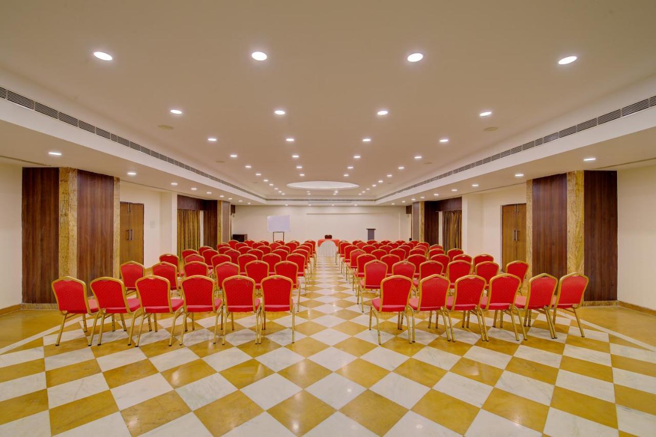 Khanvel Resort Силвасса Экстерьер фото